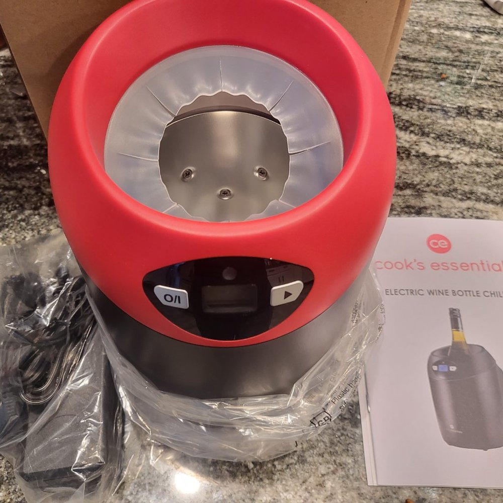 Cook's Essentials Single Bottle Electric Wine Chiller NEW IN BOX!!